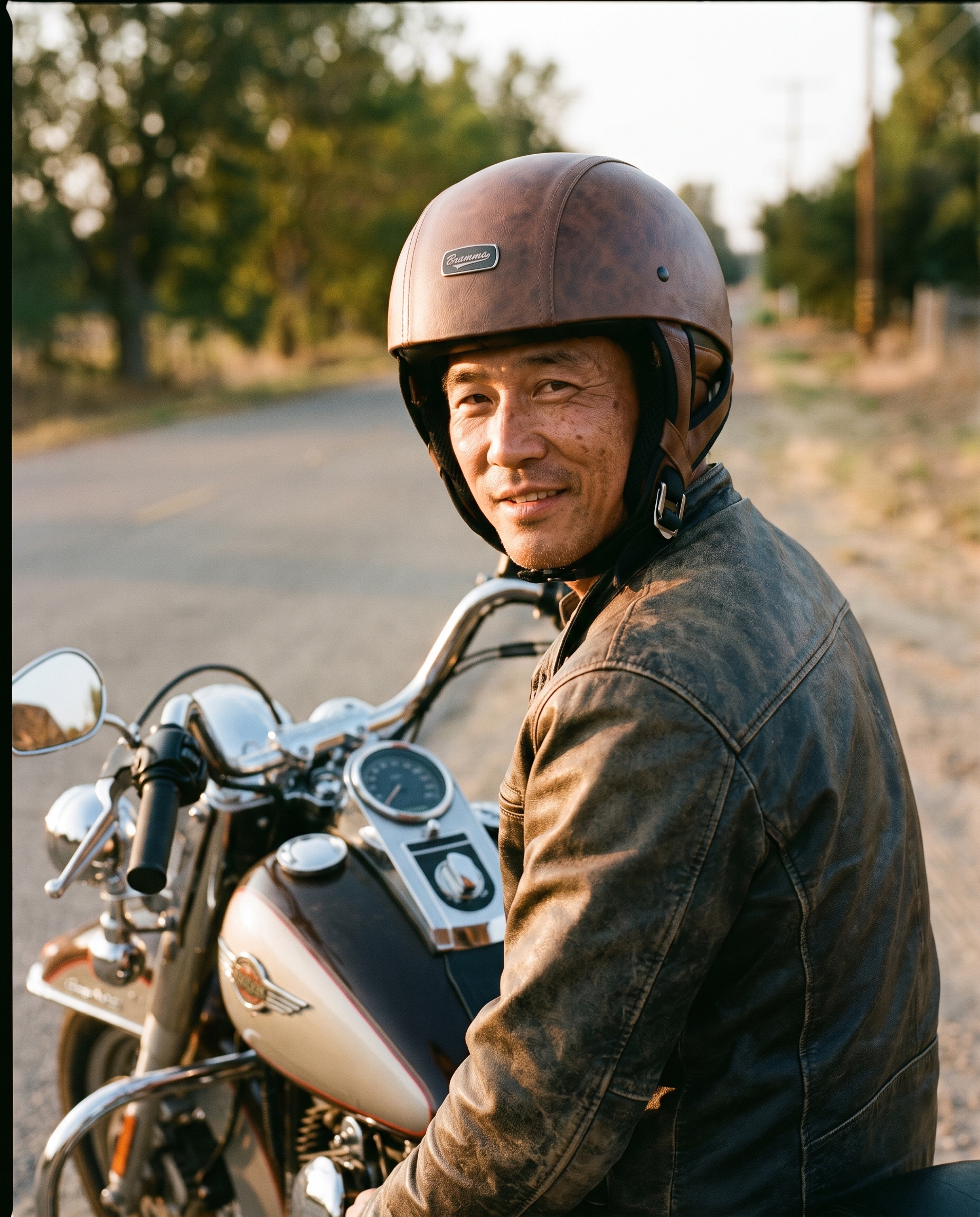 brown leather look motorcycle helmets TT&CO. SUPER MAGNUM RIM SHOT HAND SEWN BLACK 3/4 OPEN FACE HELMET DOT R Fitted Clear Shield D.O.T. Daytona Retro- Hi-Gloss Black